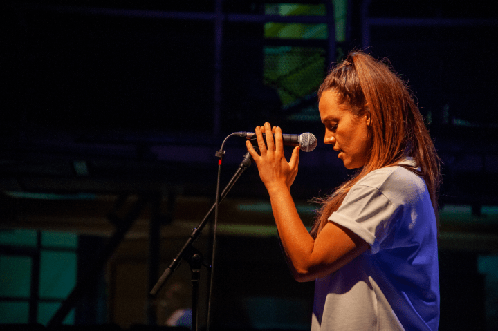 08RET - BLOODY ELLE - A GIG MUSICAL, Elle - Lauryn Redding - image Pippa Rankin