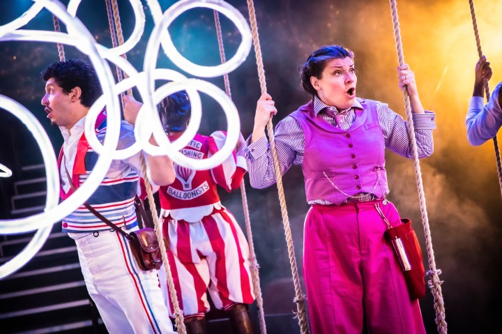 054_Around-the-World-in-80-Days_Pamela-Raith-Photography